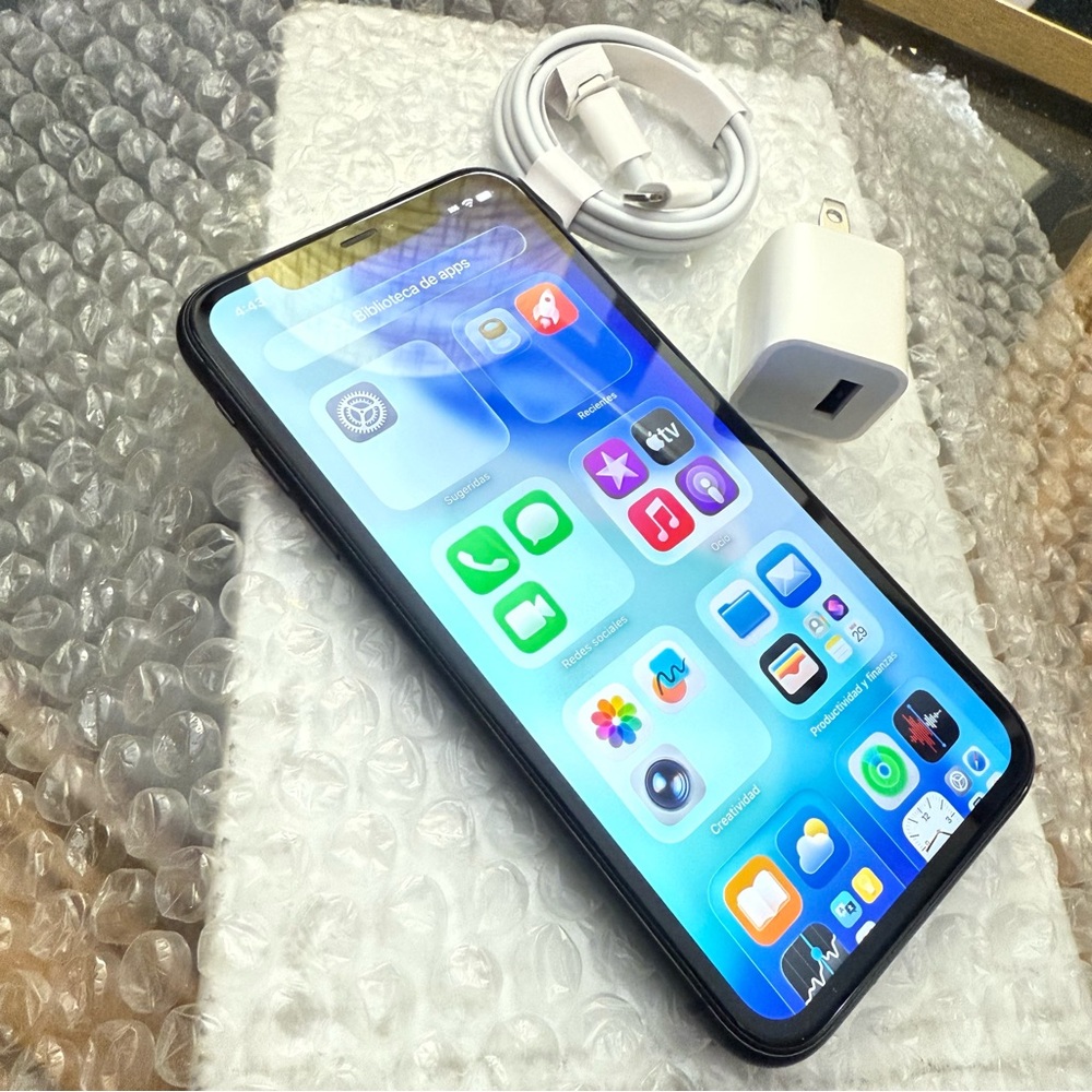 iPhone 11 64GB unlocked for any company